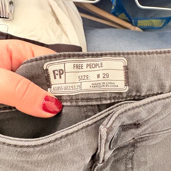 Free People We The Free Just Float On Black Flare Jeans High Rise Size 29 - Picture 6 of 10